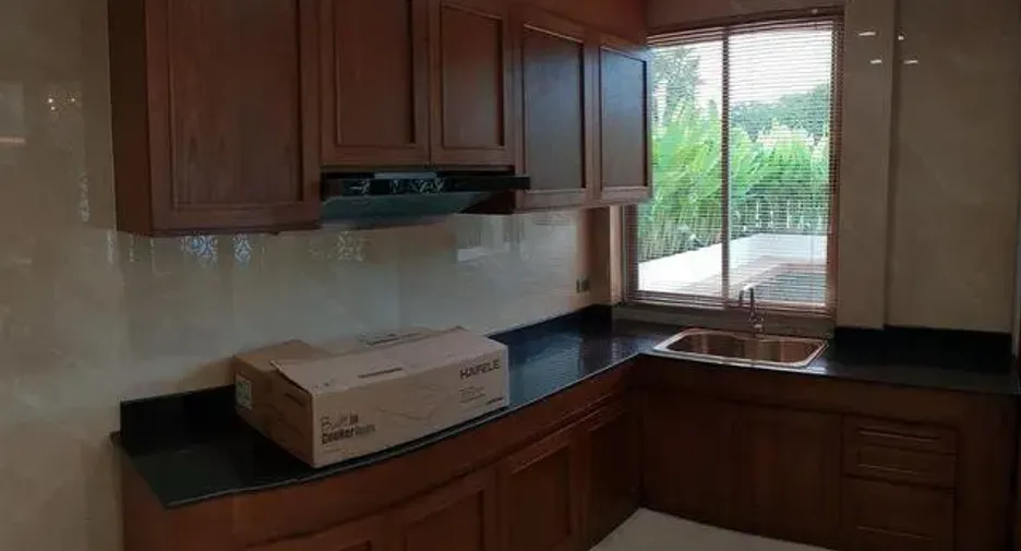 For sale and for rent 3 bedrooms house in San Sai, Chiang Mai