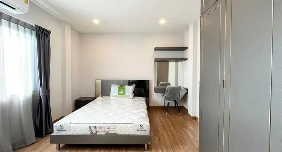 For rent 4 bedrooms house in Don Mueang, Bangkok