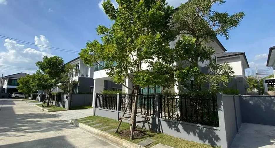 For rent 4 bedrooms house in Don Mueang, Bangkok