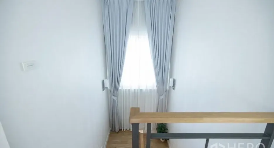 For rent and for sale 4 bedrooms house in Prawet, Bangkok