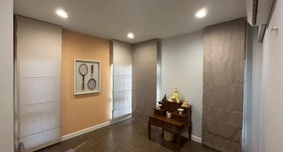 出租 和 出售 4 卧室 独立屋 在 Lam Luk Ka, Pathum Thani