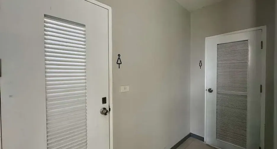 For rent retail Space in Khlong Toei, Bangkok