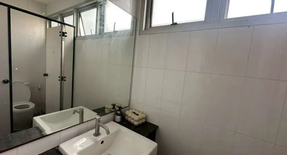 For rent retail Space in Khlong Toei, Bangkok