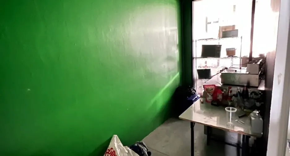 For rent retail Space in Watthana, Bangkok