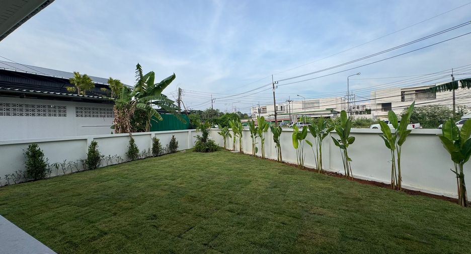 For sale 4 bedrooms house in Thalang, Phuket