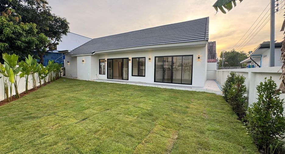 For sale 4 bedrooms house in Thalang, Phuket