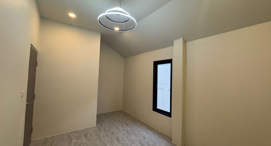 For sale 4 bedrooms house in Thalang, Phuket