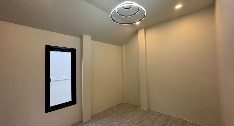For sale 4 bedrooms house in Thalang, Phuket