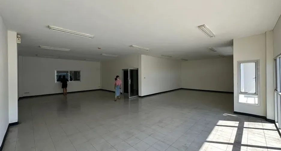 For rent warehouse in Si Racha, Chonburi