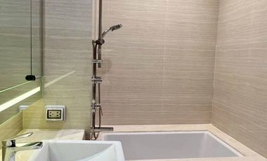 For sale 1 Beds condo in Khlong Toei, Bangkok