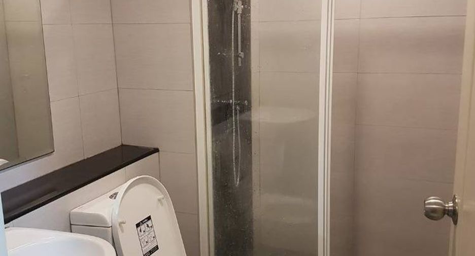 For sale 2 bedrooms condo in Bang Kapi, Bangkok