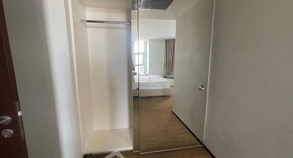 Condo en alquiler de 2 habitaciones en Sathon, Bangkok