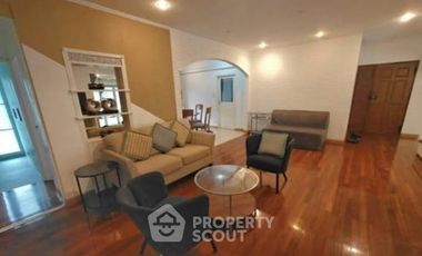 Condo en alquiler de 3 habitaciones en Sathon, Bangkok