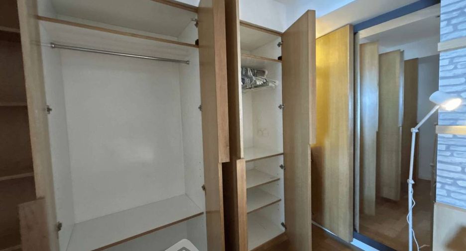 Wohnung zur Miete mit 1 Zimmer in Yan Nawa, Bangkok