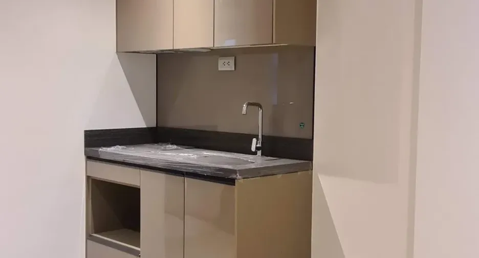 Condo en alquiler de 1 habitaciones en Huai Khwang, Bangkok