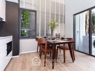 For sale 3 bedrooms condo in Huai Khwang, Bangkok