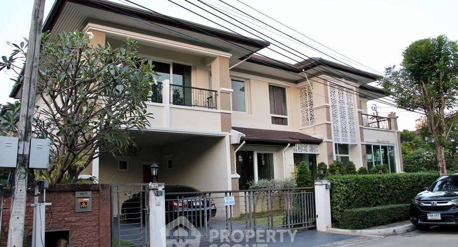 For sale 4 bedrooms house in Chom Thong, Bangkok