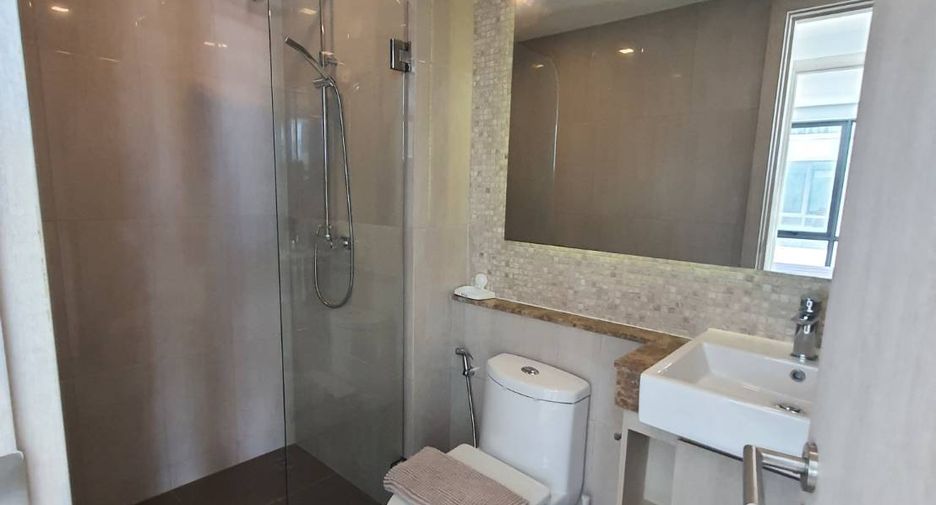 For sale 1 bed condo in Sattahip, Chonburi