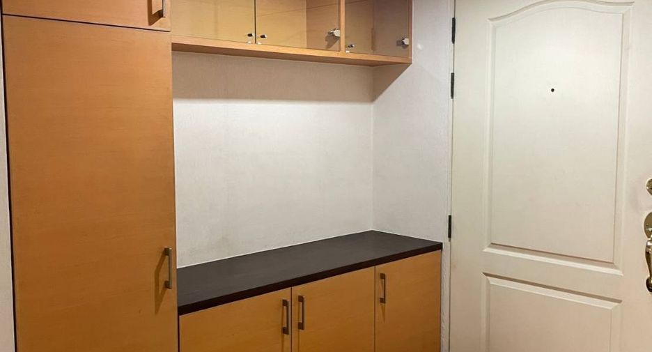 Condo en venta de 2 habitaciones en Yan Nawa, Bangkok