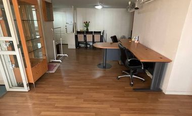 Condo en venta de 2 habitaciones en Yan Nawa, Bangkok