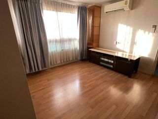 Condo en venta de 2 habitaciones en Yan Nawa, Bangkok