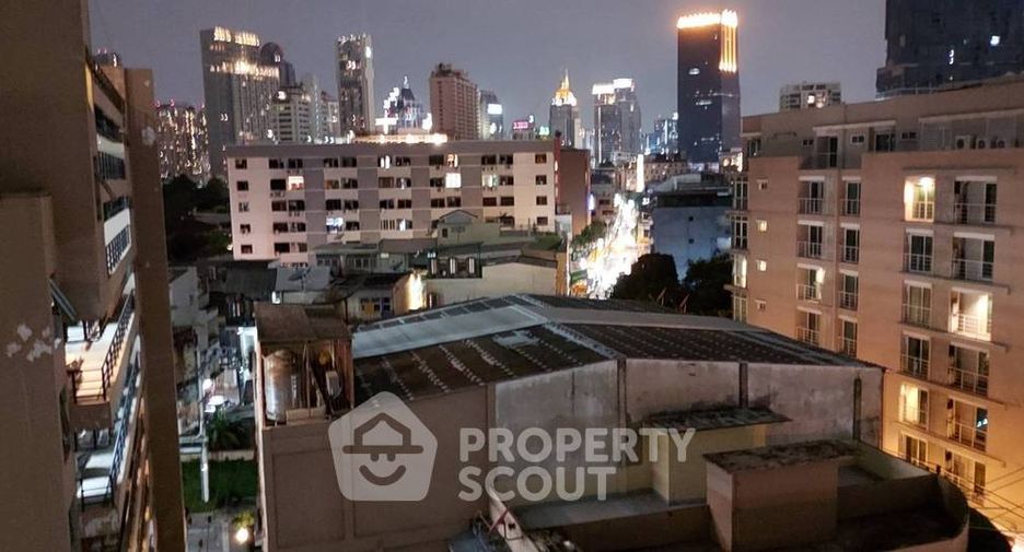 Condo en venta de 2 habitaciones en Yan Nawa, Bangkok