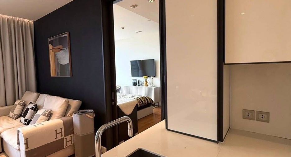 For rent and for sale 1 bed condo in Khlong Toei, Bangkok