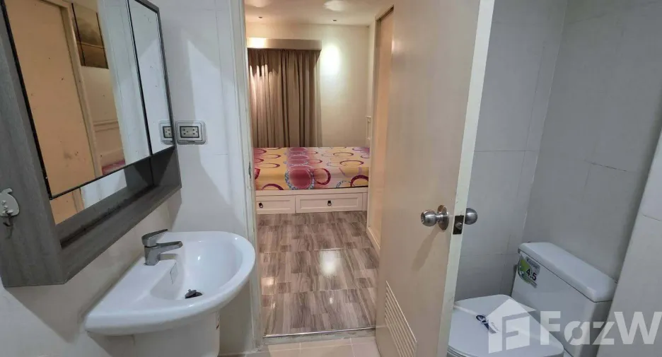 For rent 2 bedrooms condo in Bang Na, Bangkok