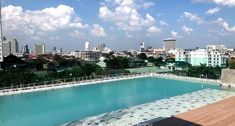 À vendre 2 chambres condo à Watthana, Bangkok