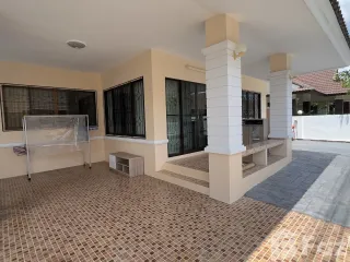 For rent 3 bedrooms house in Mueang Chiang Mai, Chiang Mai