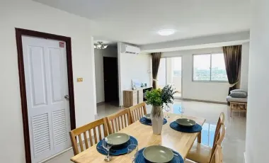 For rent 3 bedrooms condo in Yan Nawa, Bangkok
