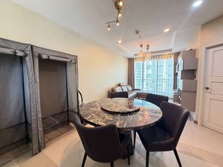 For rent 2 bedrooms condo in Huai Khwang, Bangkok