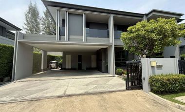 For rent 4 bedrooms house in Bang Kapi, Bangkok