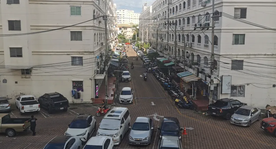 Wohnung zum Kauf und zur Miete mit Studio in Bang Lamung, Chonburi