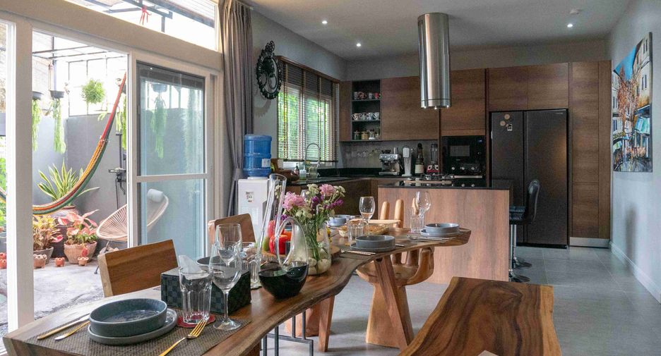 For sale and for rent 2 bedrooms house in Mueang Phuket, Phuket