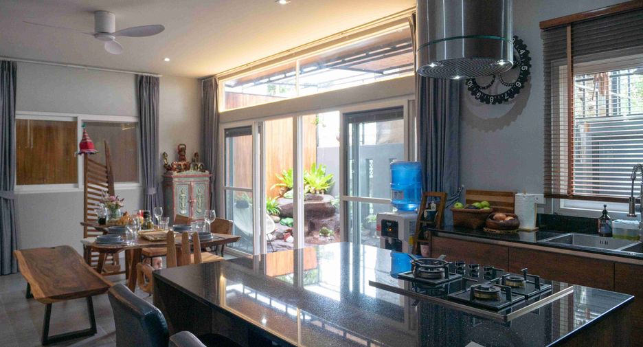 For sale and for rent 2 bedrooms house in Mueang Phuket, Phuket