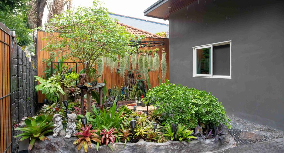 For sale and for rent 2 bedrooms house in Mueang Phuket, Phuket