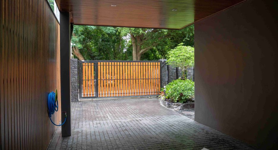 For sale and for rent 2 bedrooms house in Mueang Phuket, Phuket