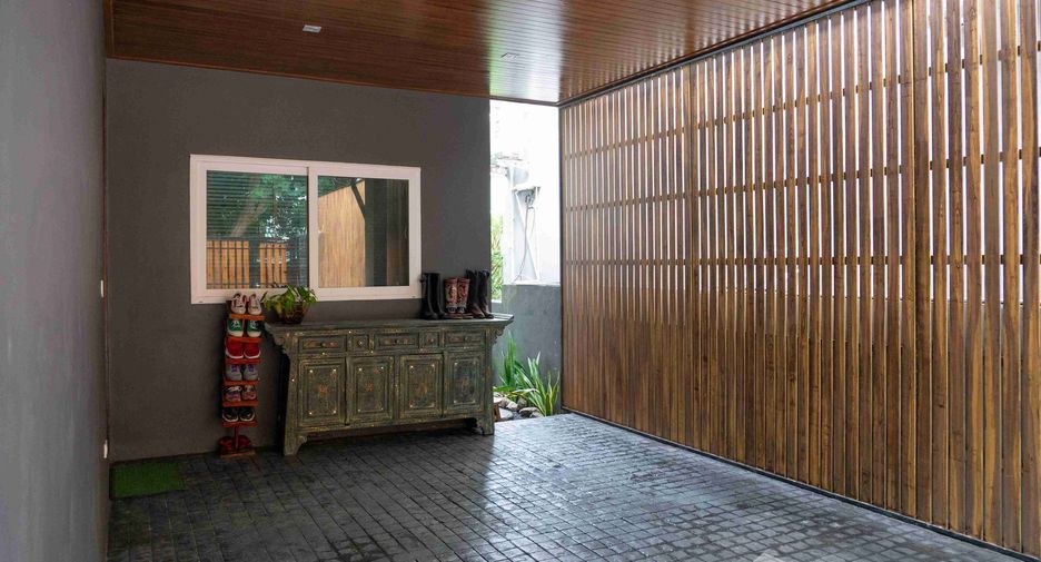 For sale and for rent 2 bedrooms house in Mueang Phuket, Phuket