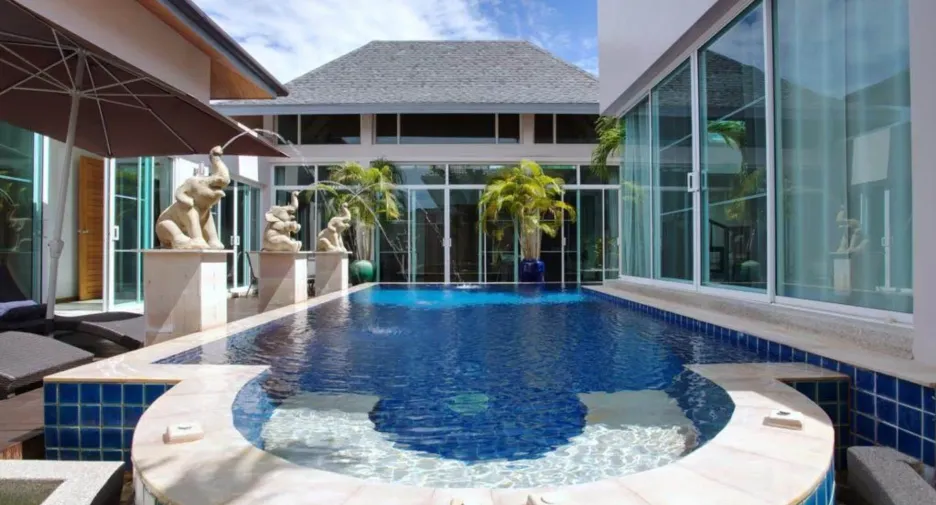 For rent 5 ベッドルーム villa in Mueang Phuket, Phuket