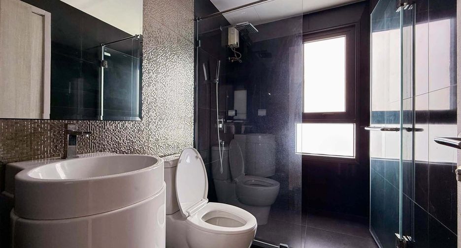 Condo en alquiler de 2 habitaciones en Khlong Toei, Bangkok
