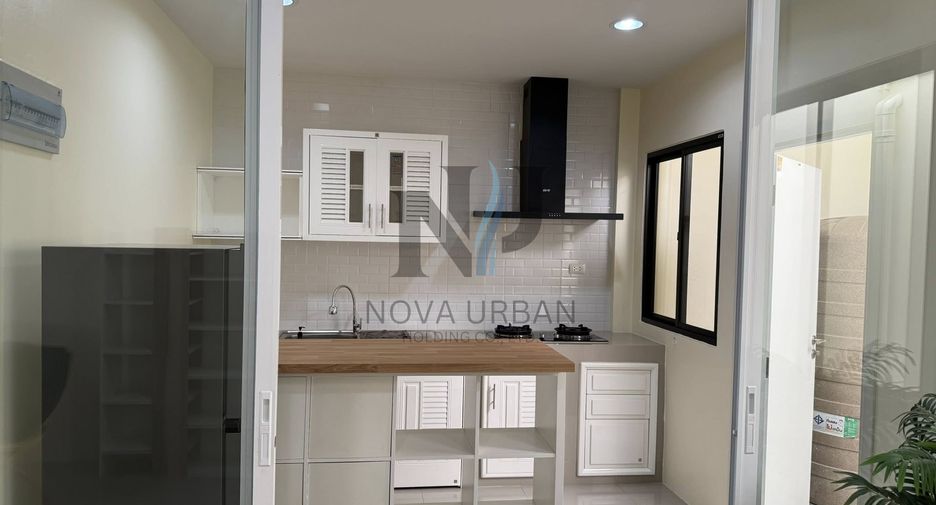 Casa en alquiler de 3 habitaciones en East Pattaya, Pattaya