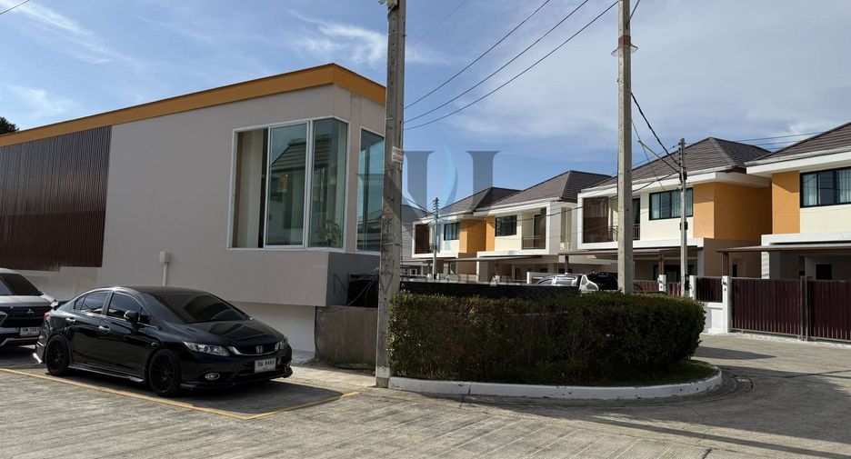 Casa en alquiler de 3 habitaciones en East Pattaya, Pattaya