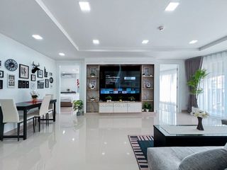 Condo en alquiler y en venta de 3 habitaciones en Bang Lamung, Chonburi