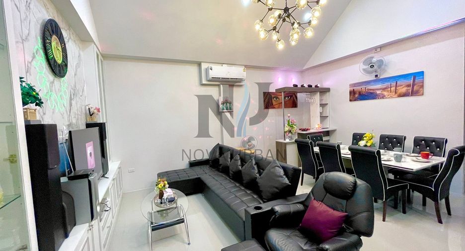 For rent 4 bedrooms villa in East Pattaya, Pattaya