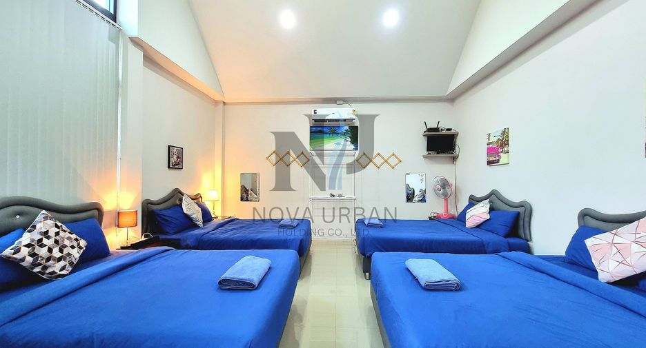For rent 4 bedrooms villa in East Pattaya, Pattaya