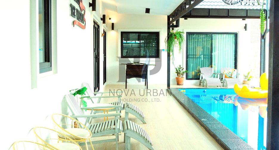 For rent 4 bedrooms villa in East Pattaya, Pattaya