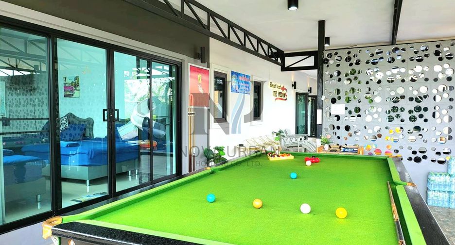 For rent 4 bedrooms villa in East Pattaya, Pattaya