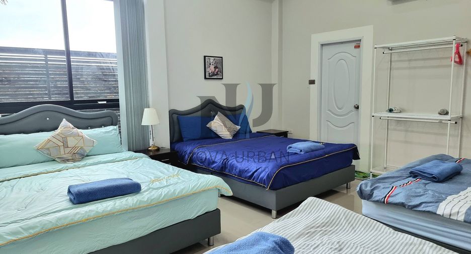 For rent 4 bedrooms villa in East Pattaya, Pattaya
