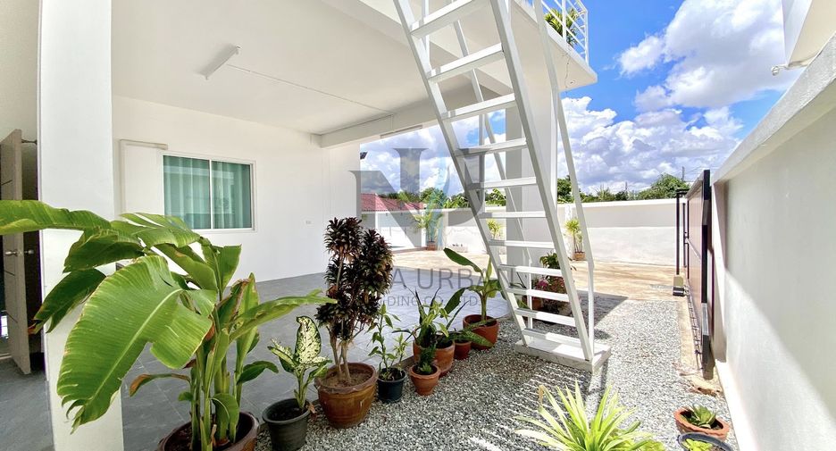 For rent and for sale 3 bedrooms villa in East Pattaya, Pattaya